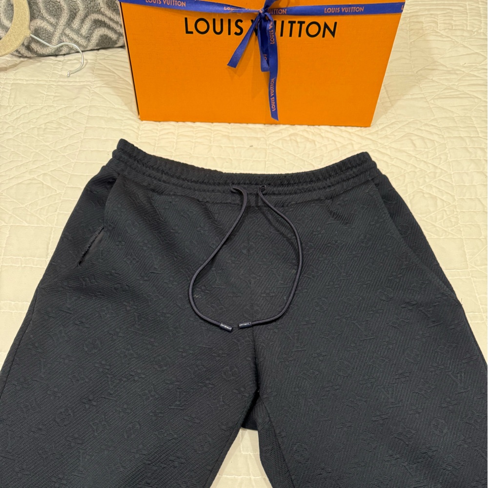 Louis Vuitton navy sweatpants, in great condition and excellent quality